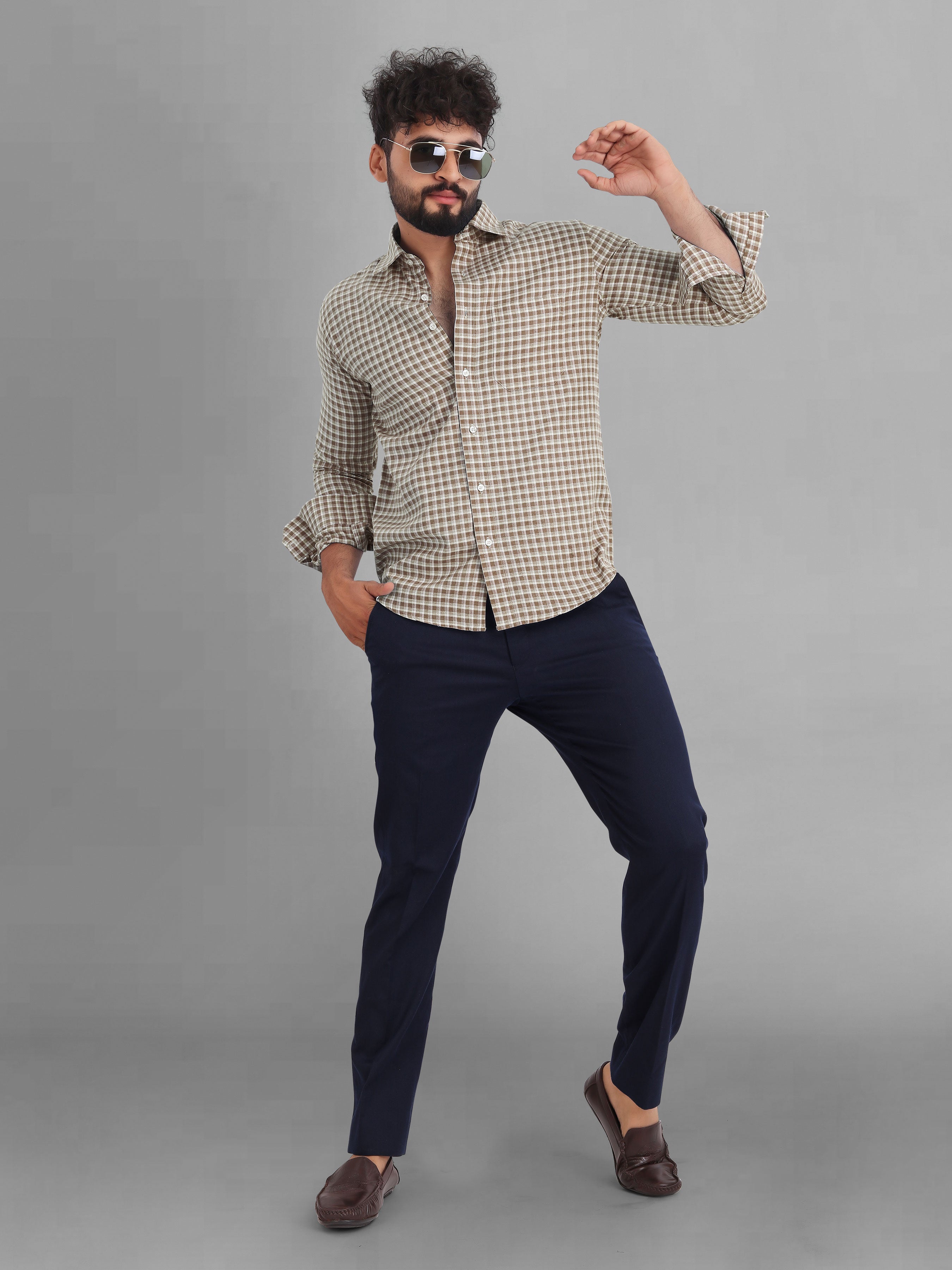 Trendy coffie premium Raw Umber casual small box cotton checks shirt for men